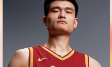 爱游戏中国官网-姚明入选篮球名人堂，成为中国第一人登上殿堂之巅