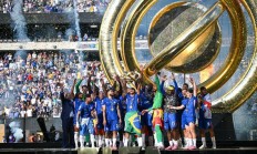 爱游戏体育平台-切尔西主场夺冠，球队士气达到高潮的简单介绍