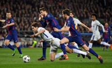 爱游戏官方入口-巴伦西亚主场战胜马拉加