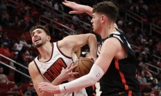 爱游戏体育下载-关于开拓者核心受伤恐告别赛季，球队酝酿调整计划的信息