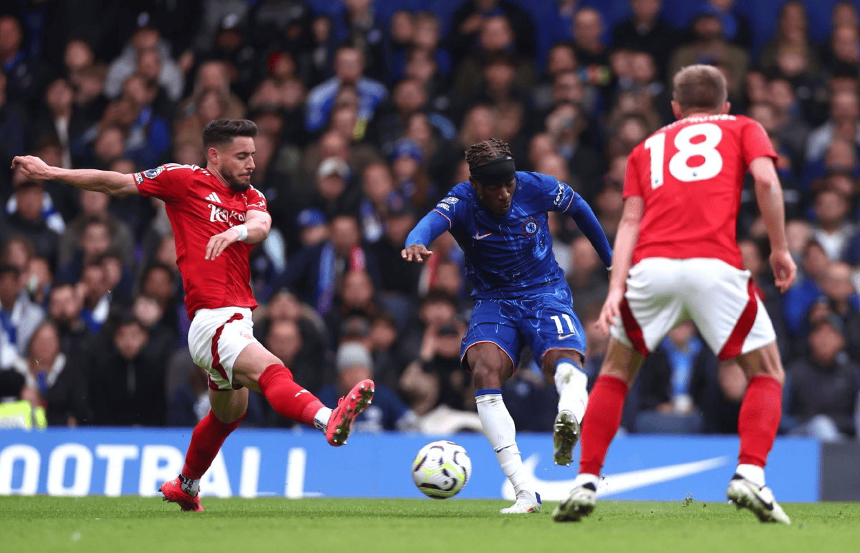 切尔西二比一击败利物浦夺英联杯冠军的简单介绍 切尔西二比一击败利物浦夺英联杯冠军的简单介绍