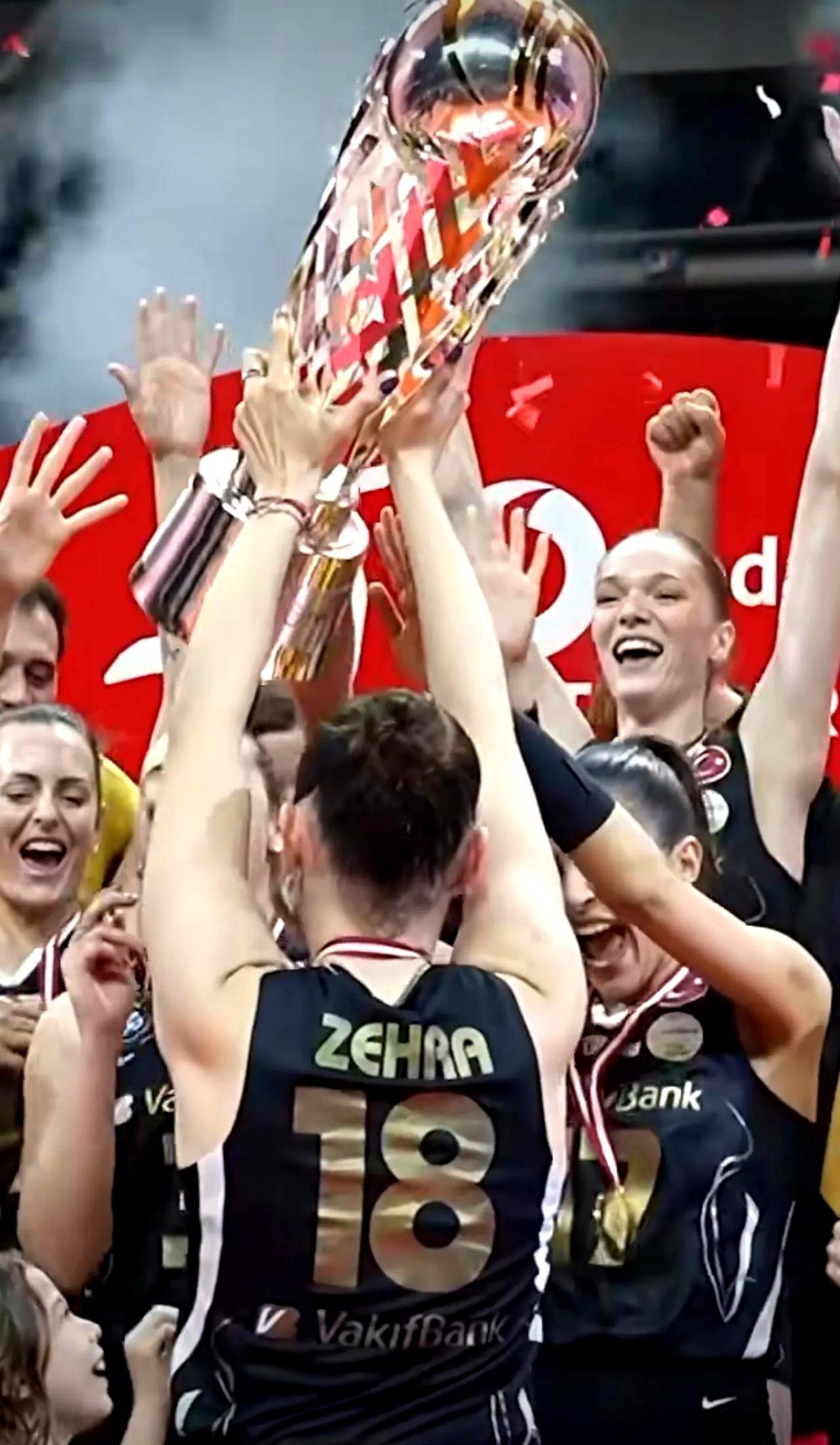 球员贡献出色,助队取得关键胜利 球员贡献出色,助队取得关键胜利