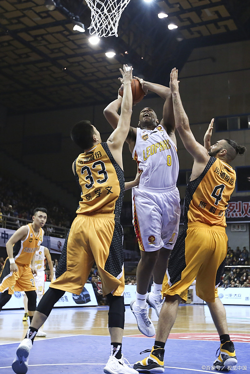 骑士队客场击败马刺队 骑士队客场击败马刺队