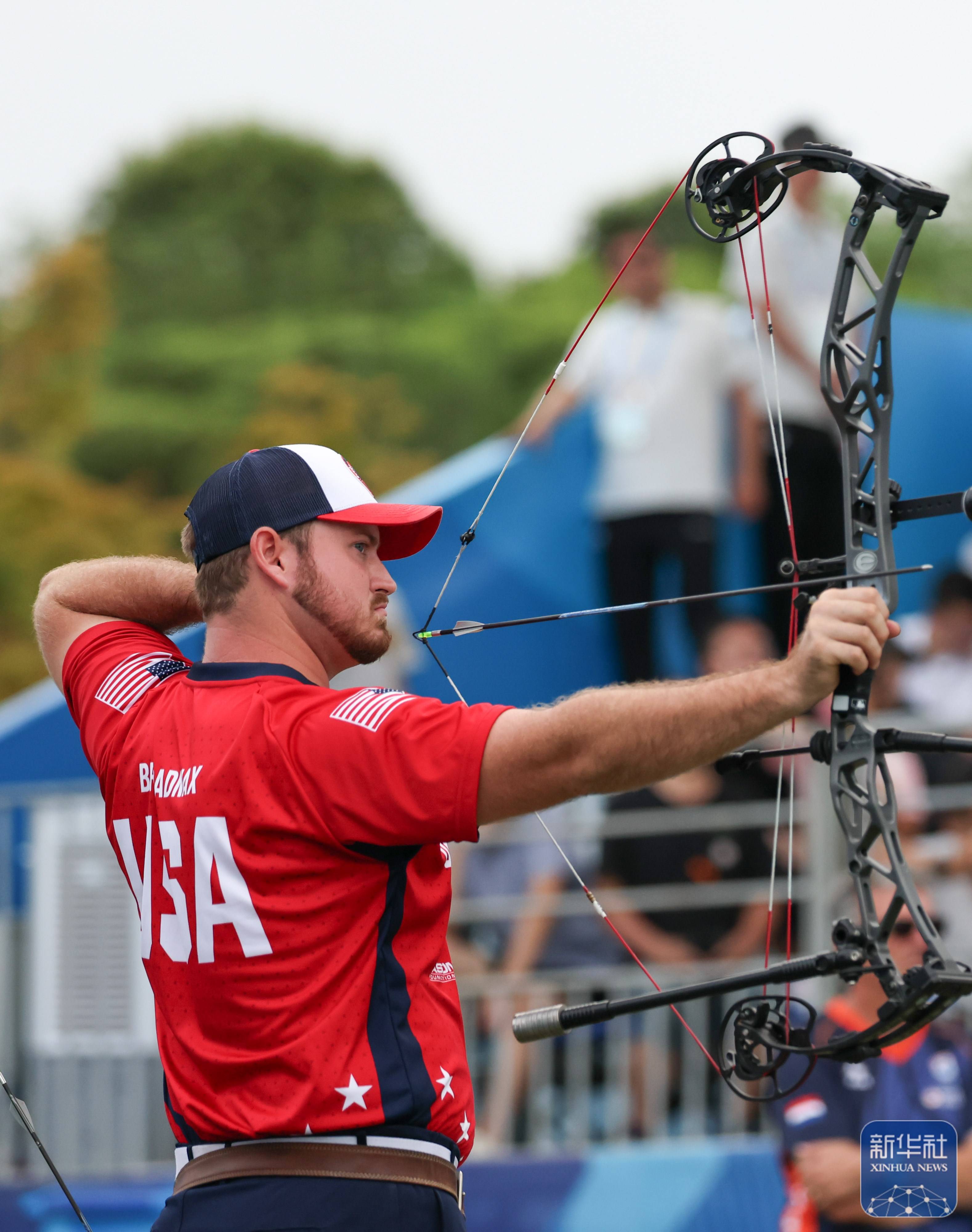荷兰选手在跆拳道比赛中取得亚军 荷兰选手在跆拳道比赛中取得亚军