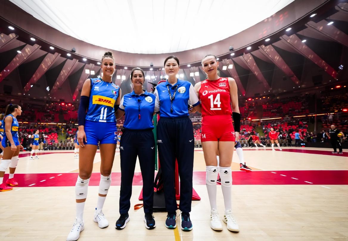 意大利队延续强势表现，轻松战胜对手晋级